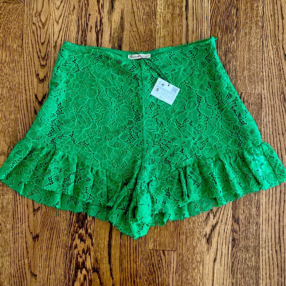 Zara Green Lace Shorts NWT
